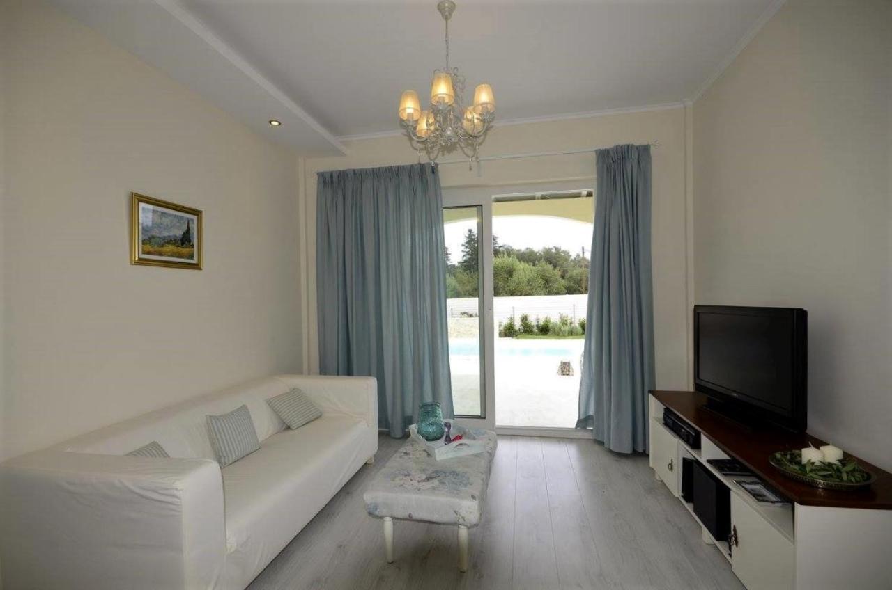 Villa Evanna Lefkímmi Exterior foto